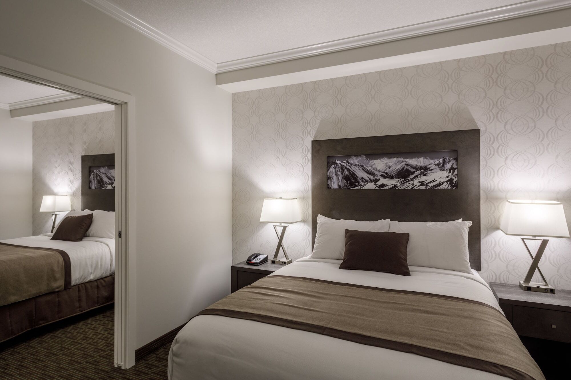 Ramada By Wyndham Revelstoke Hotel Exterior foto